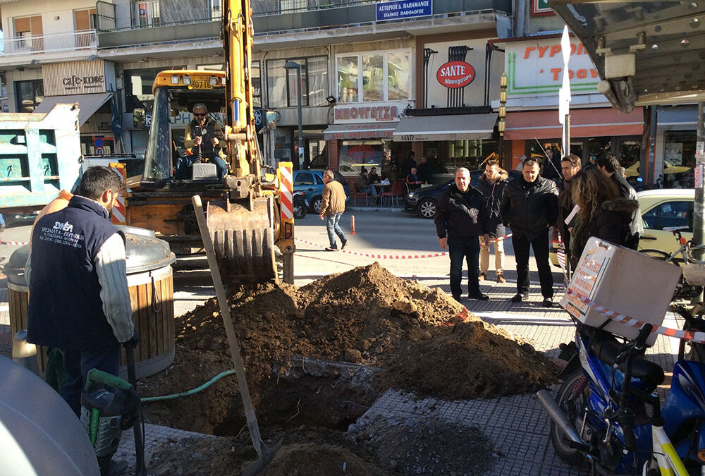 Τοποθετήθηκαν ακόμη   6 ημιβυθιζόμενοι κάδοι