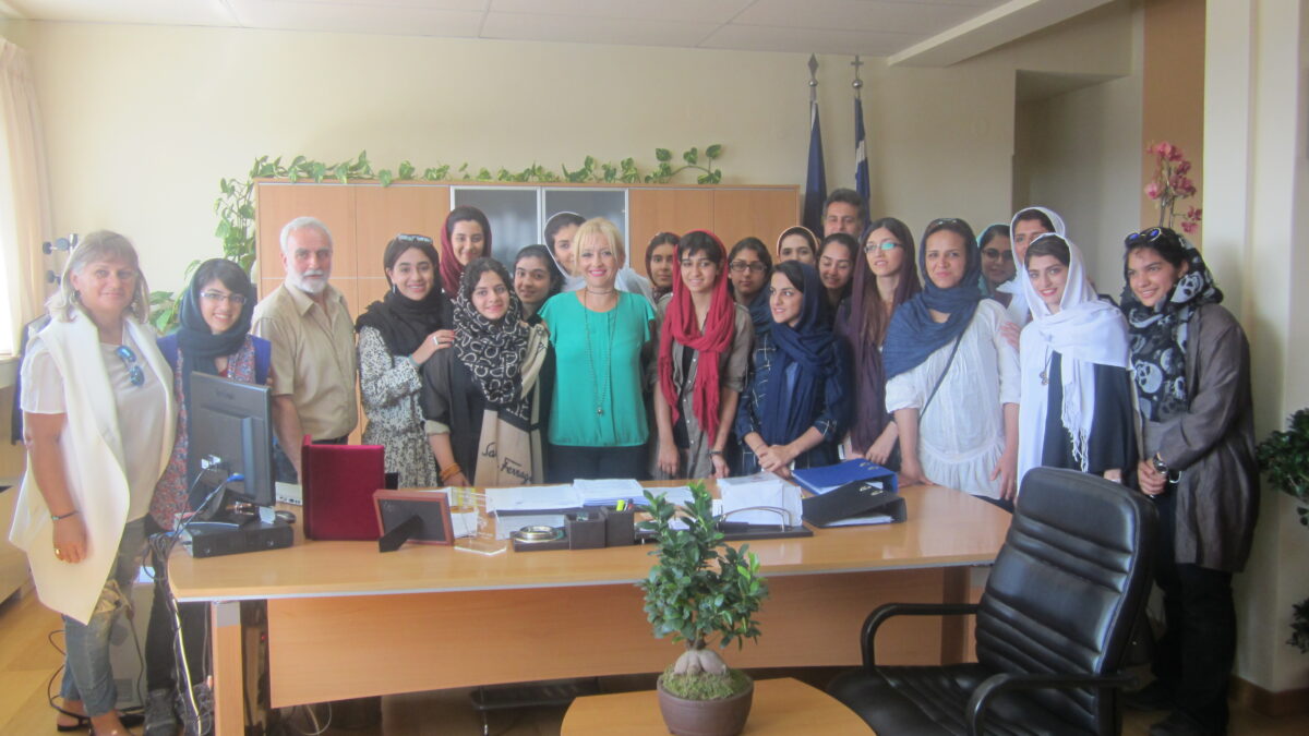 Η Αντιπεριφερειάρχης Πιερίας υποδέχτηκε στο γραφείο της, φοιτήτριες και μαθήτριες από το Ιράν στο πλαίσιο των “Ολυμπίων εν Δίω”