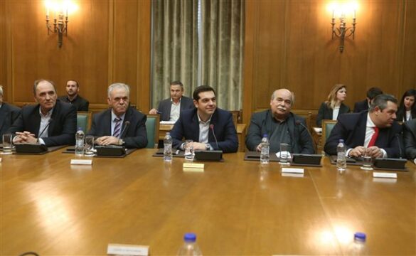 Νέα κυβέρνηση ΣΥΡΙΖΑ: Σπάνε υπουργεία και αρμοδιότητες - Μπαίνουν στην κυβέρνηση εξωκοινοβουλευτικοί