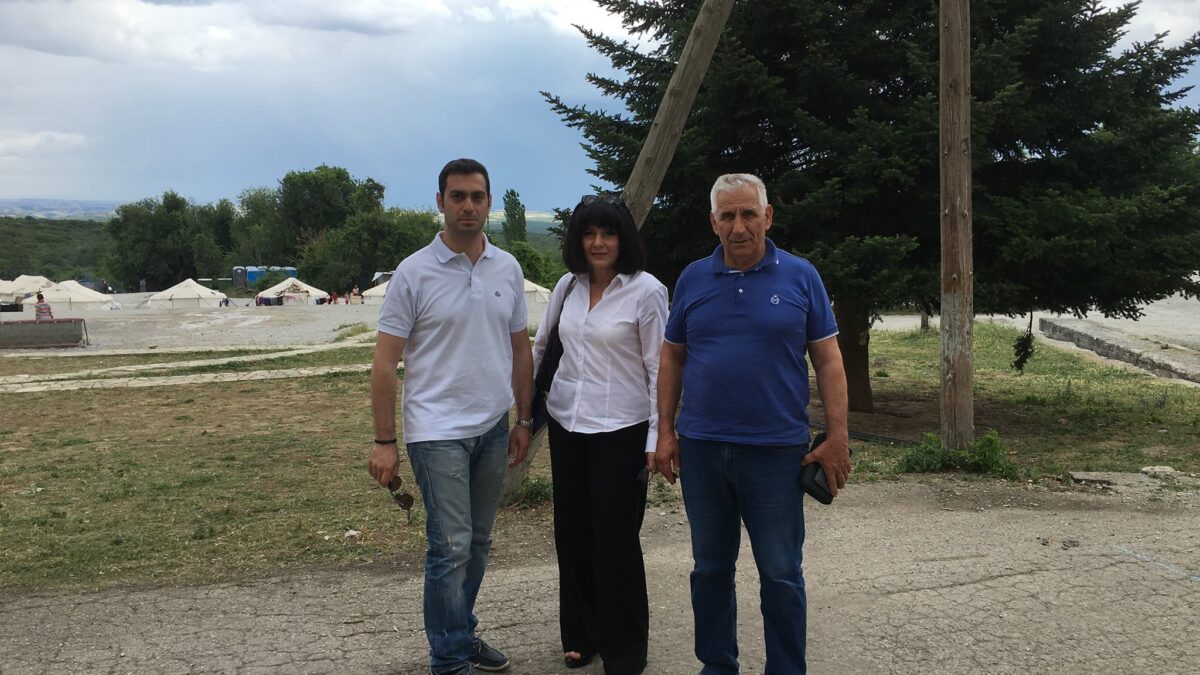 ΝΟΔΕ ΠΙΕΡΙΑΣ:Επίσκεψη αντιπροσωπείας στον καταυλισμό προσφύγων της Πέτρας