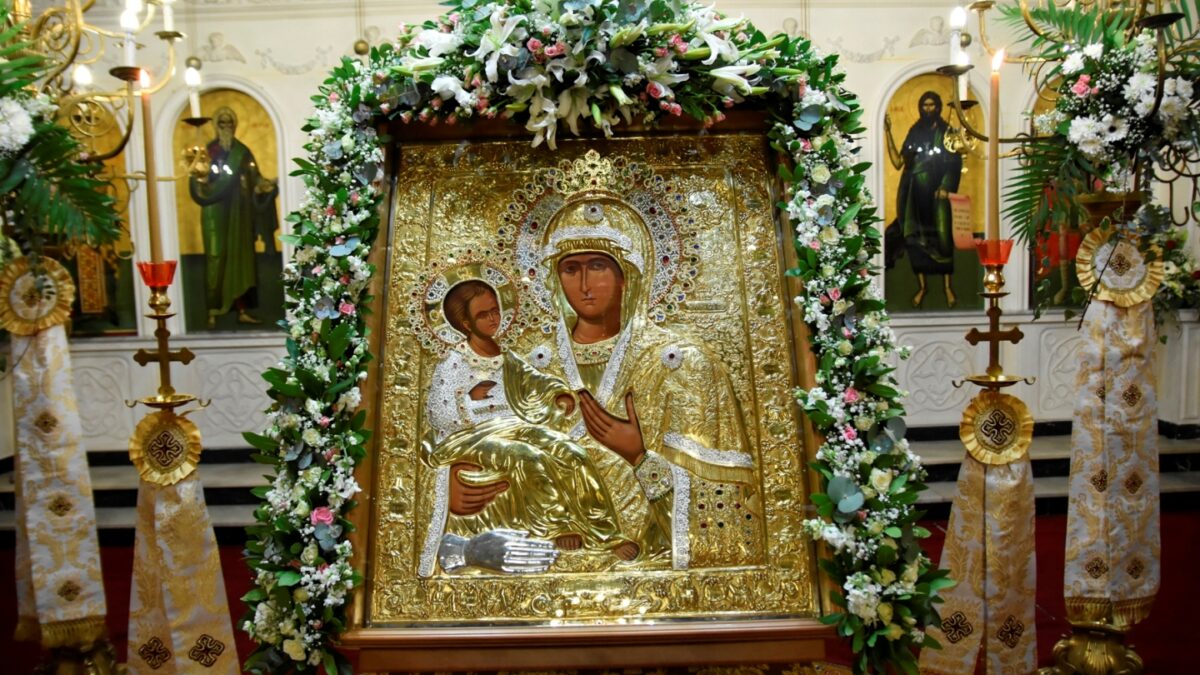 Το Αιγίνιο Πιερίας υποδέχθηκε την Εικόνα της Παναγίας Τριχερούσας