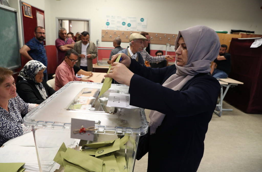 Εκλογές στην Τουρκία: Στις κάλπες 60 εκατ. ψηφοφόροι