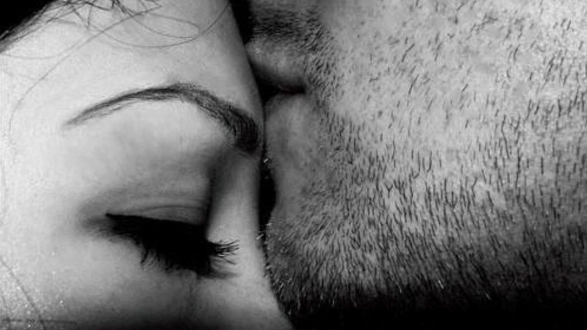 Φιλί στο μέτωπο – το πιο ισχυρό φιλί με σημαντική δύναμη