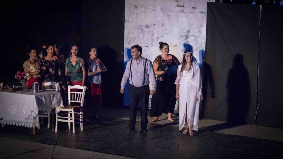 Τολμηρή & ενδιαφέρουσα η θεατρική προσέγγιση του «Ματωμένου Γάμου» από το εργαστήρι COMMEDIA του Θανάση Μαργαρίτη