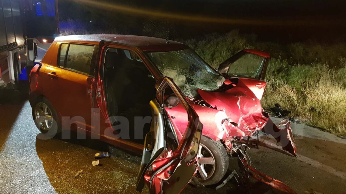 Σοβαρό τροχαίο με 4 τραυματίες έξω από τη Λάρισα (ΦΩΤΟ)