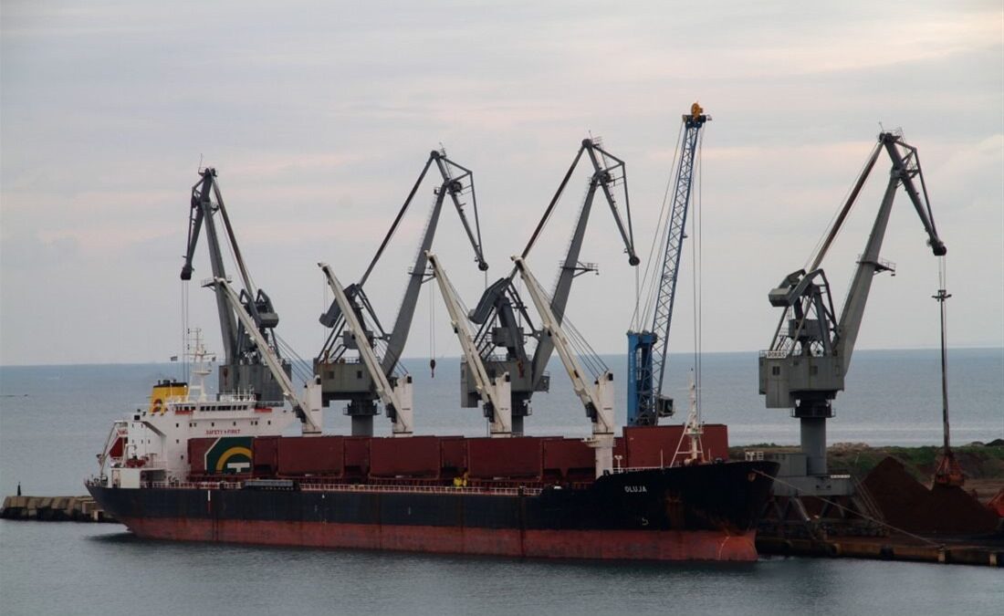 Ατύχημα χθες βράδυ στο λιμάνι της Θεσσαλονίκης – Έπεσε κοντέινερ από τη γερανογέφυρα