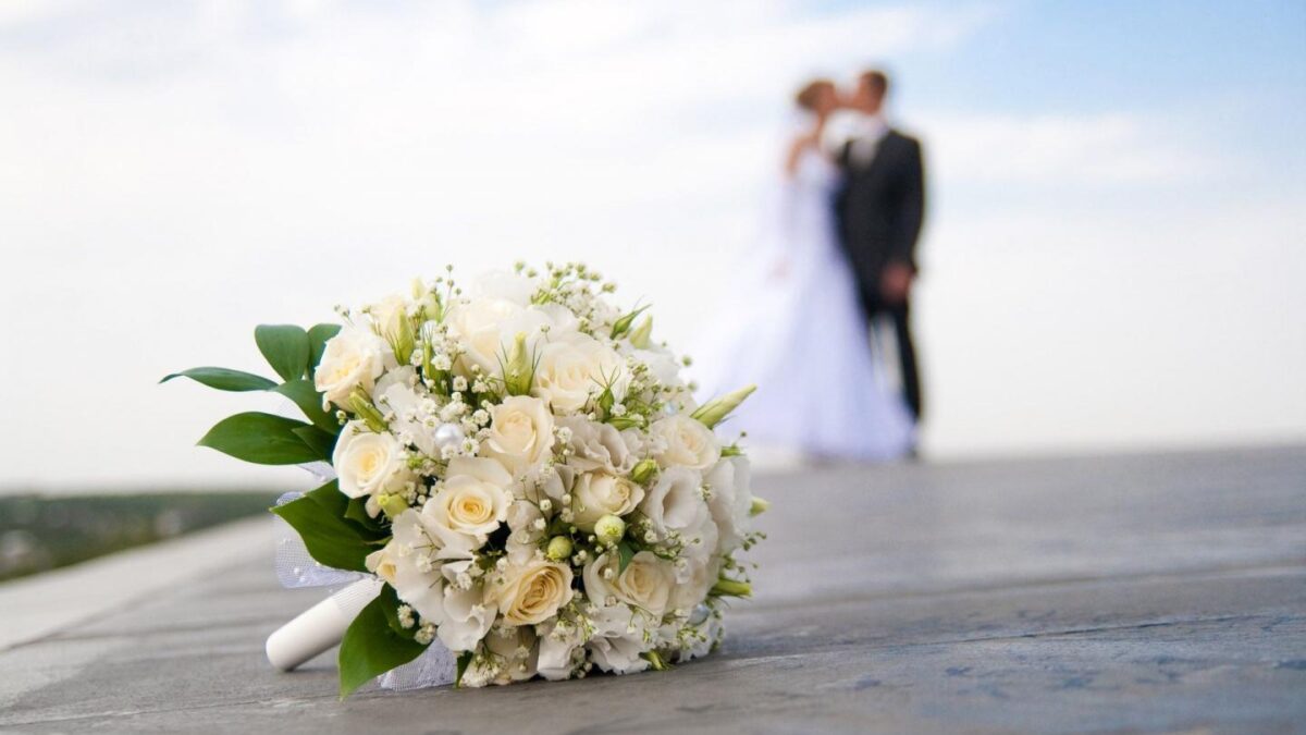 Μυστικός γάμος στα Κύθηρα για βουλευτή του ΣΥΡΙΖΑ (ΦΩΤΟ)