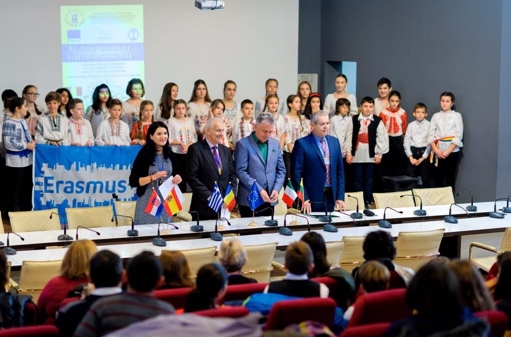 Το 2ο Δημοτικό Σχολείο Κολινδρού στη Ρουμανία μέσω του προγράμματος ERASMUS+