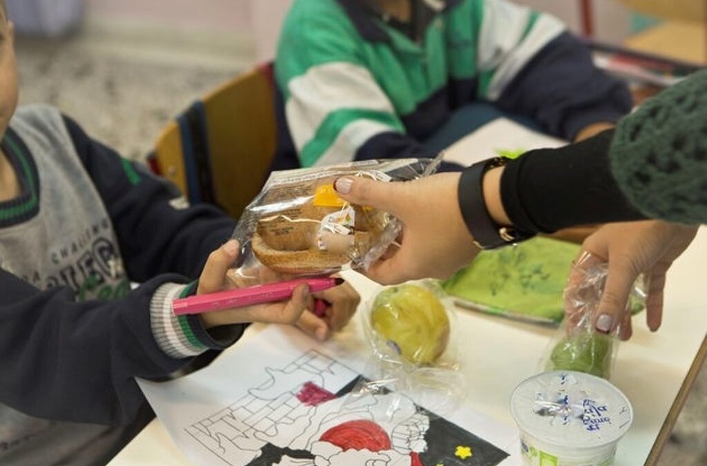 Σε ακόμη 15 σχολεία της Πιερίας επεκτείνεται το πρόγραμμα των «Σχολικών Γευμάτων»