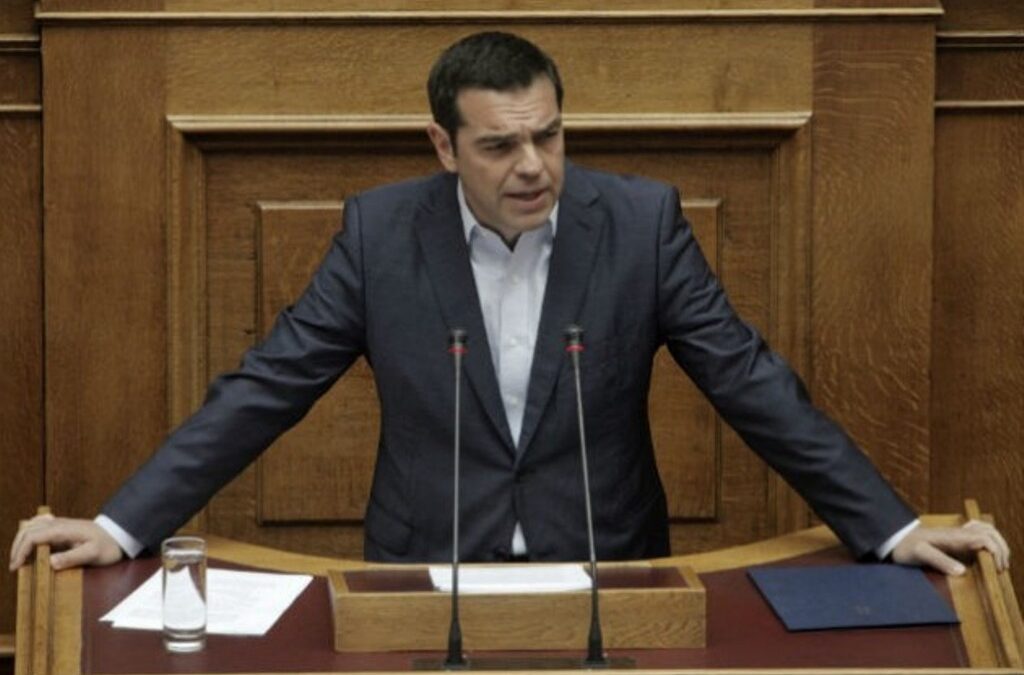 Πρόταση μομφής κατά Σταϊκούρα κατέθεσε ο Τσίπρας για το νέο πτωχευτικό – Τι απαντά ο υπουργός