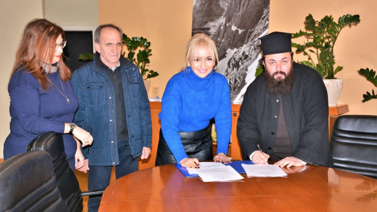 Υπογράφηκε η σύμβαση για την αποκατάσταση του Ιερού Ναού Αγίου Γεωργίου Κολινδρού