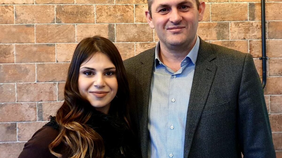 Η νεαρή Σταθμιώτισσα Εύη Καζαντσίδου υποψήφια τοπική σύμβουλος Κατερίνης στο πλευρό του Θανάση Λιακόπουλου