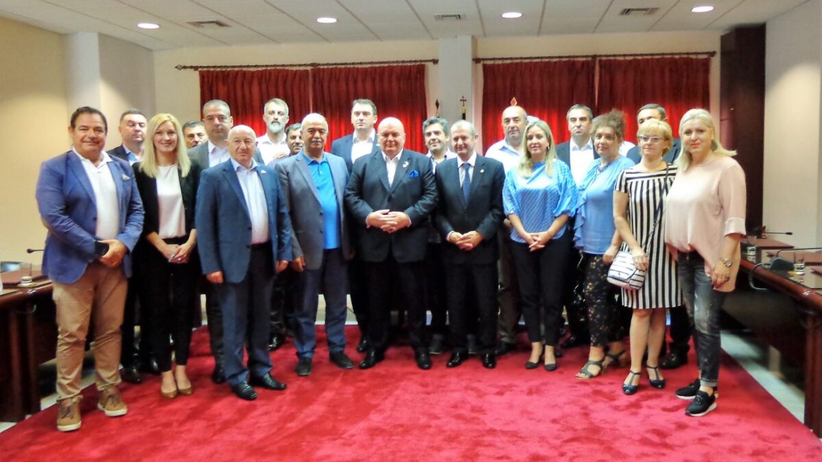 Με αντιπροσωπεία από τη Γιαγκοντίνα της Σερβίας συναντήθηκε ο πρόεδρος και μέλη του Δ.Σ. του Επιμελητηρίου Πιερίας