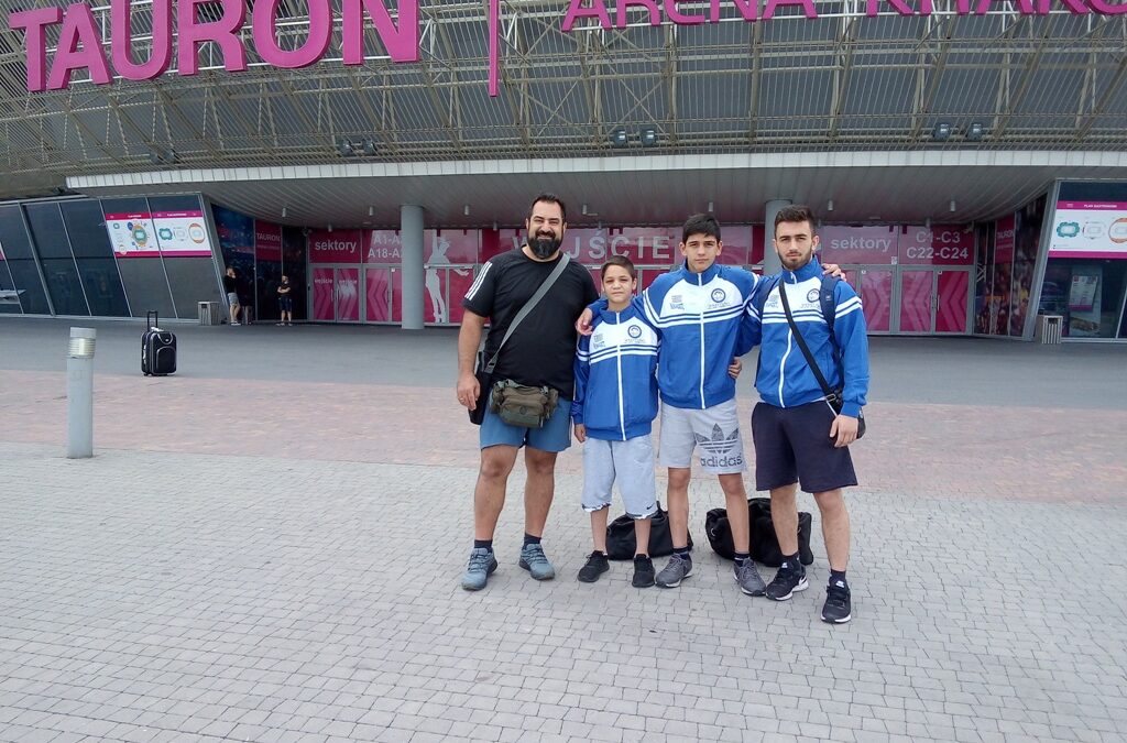 Στην Πολωνία οι παλαιστές του Αρχελάου Κατερίνης με την Εθνική ομάδα πάλης για το Πανευρωπαϊκό πρωτάθλημα Παμπαίδων