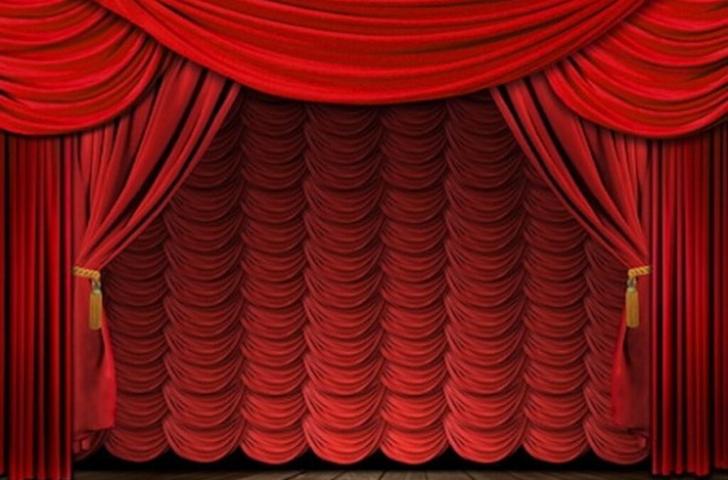 ΟΑΕΔ: Ξεκινούν οι αιτήσεις για τα δωρεάν εισιτήρια θεάτρου