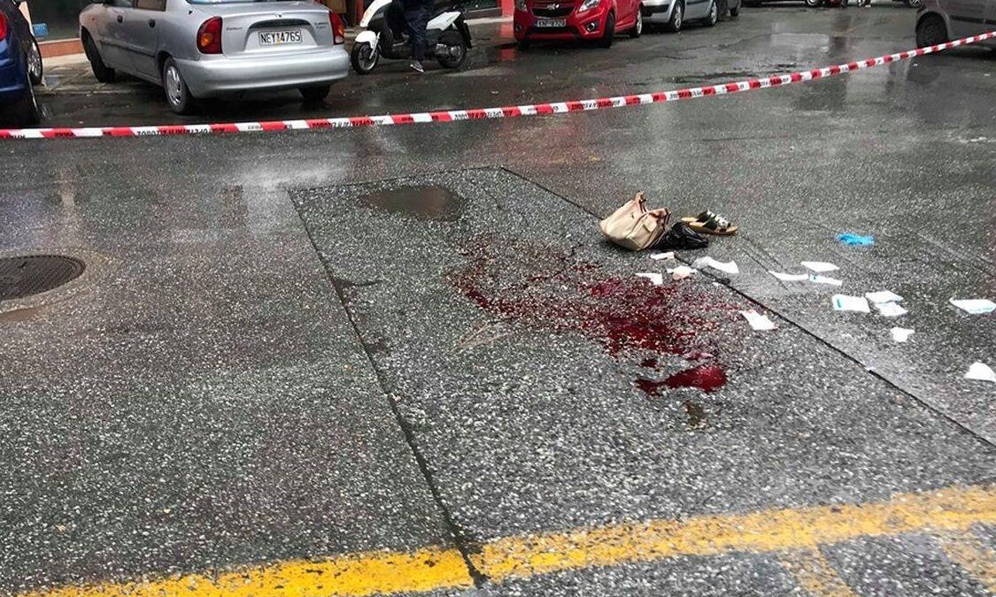 Πρωτοφανές περιστατικό στη Θεσσαλονίκη: 53χρονος κυνήγησε με τσεκούρι και τραυμάτισε σοβαρά τη σύζυγό του (VIDEO & ΦΩΤΟ)