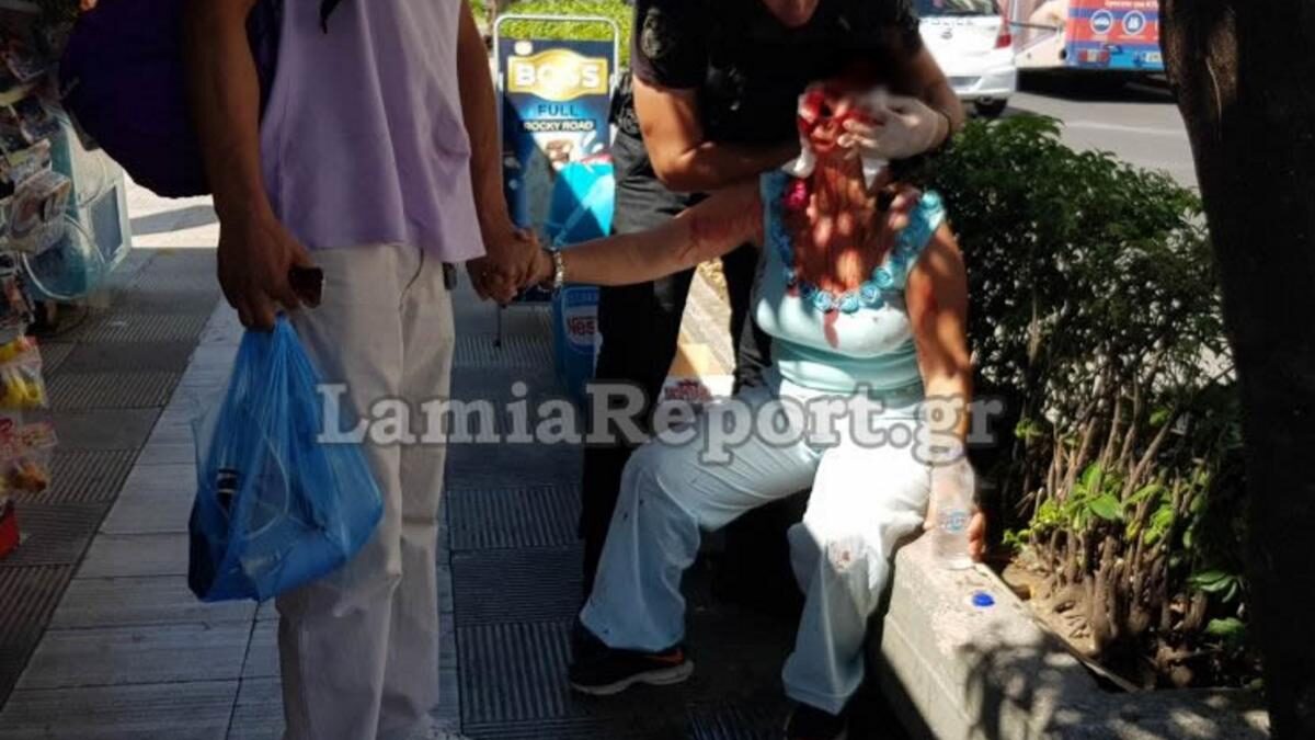 Λαμία: Επιχείρησε να σφάξει τη γυναίκα του στην πλατεία – Σκληρές εικόνες