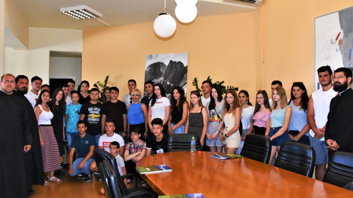 Συνάντηση Αντιπεριφερειάρχη Πιερίας με νέους από Ρουμανία, Πολωνία, Σερβία και Ελλάδα
