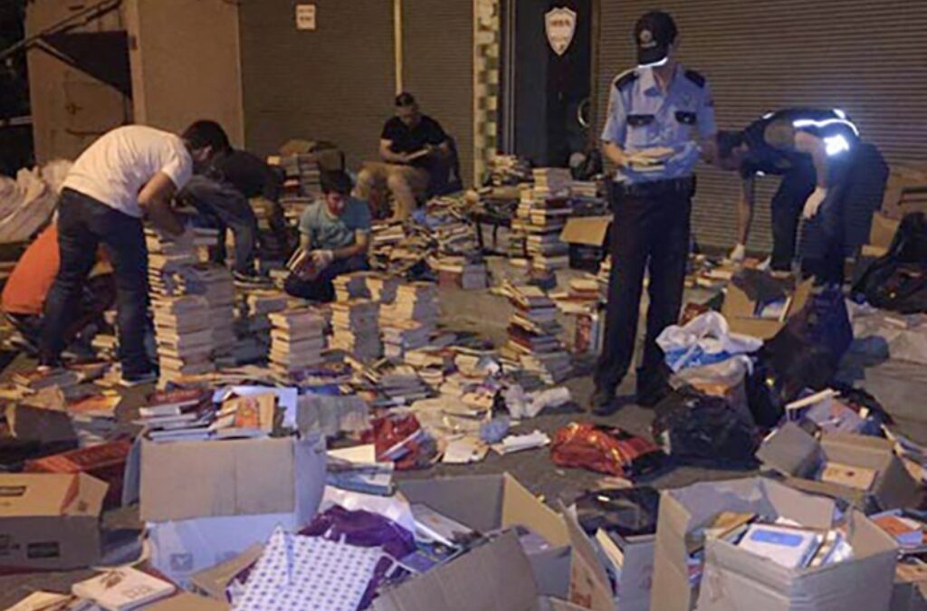 «Φαρενάιτ 451» στην Τουρκία: Κάηκαν πάνω από 300.000 βιβλία