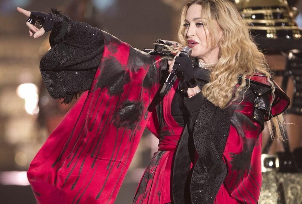 Dennis Rodman: «Η Madonna μου πρόσφερε 20 εκατομμύρια δολάρια για να κάνουμε παιδί»