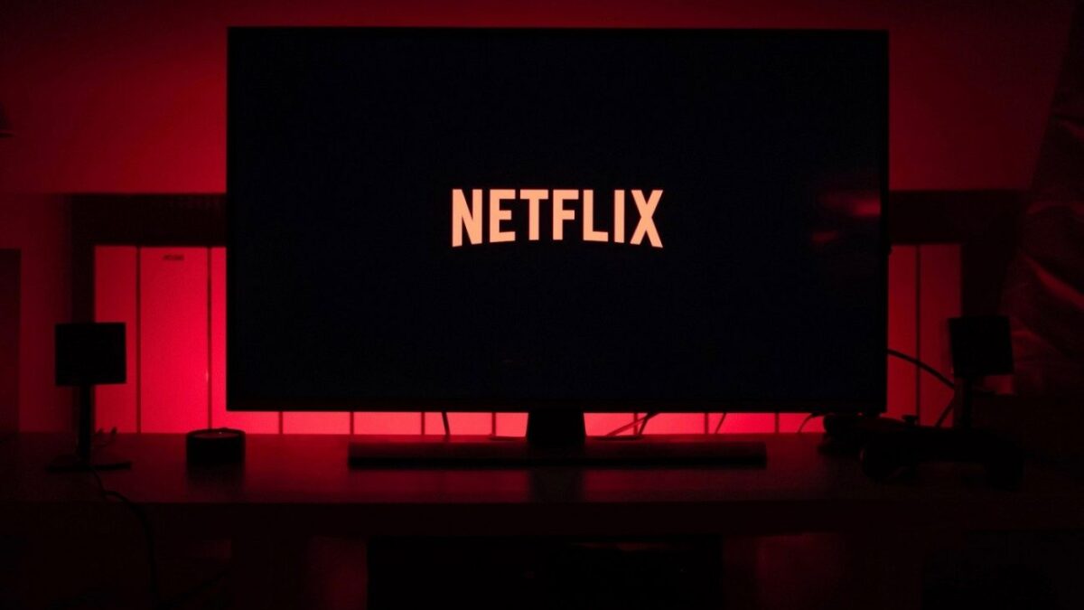 To Netflix βάζει τέλος στην κοινοκτημοσύνη κωδικών εντός των επόμενων μηνών