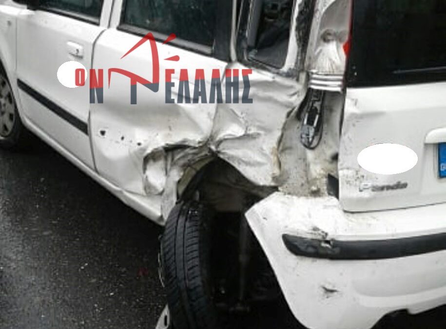 Βανάκι συγκρούστηκε με αυτοκίνητο στο δρόμο Κατερίνης – Ν. Εφέσου (ΦΩΤΟ)