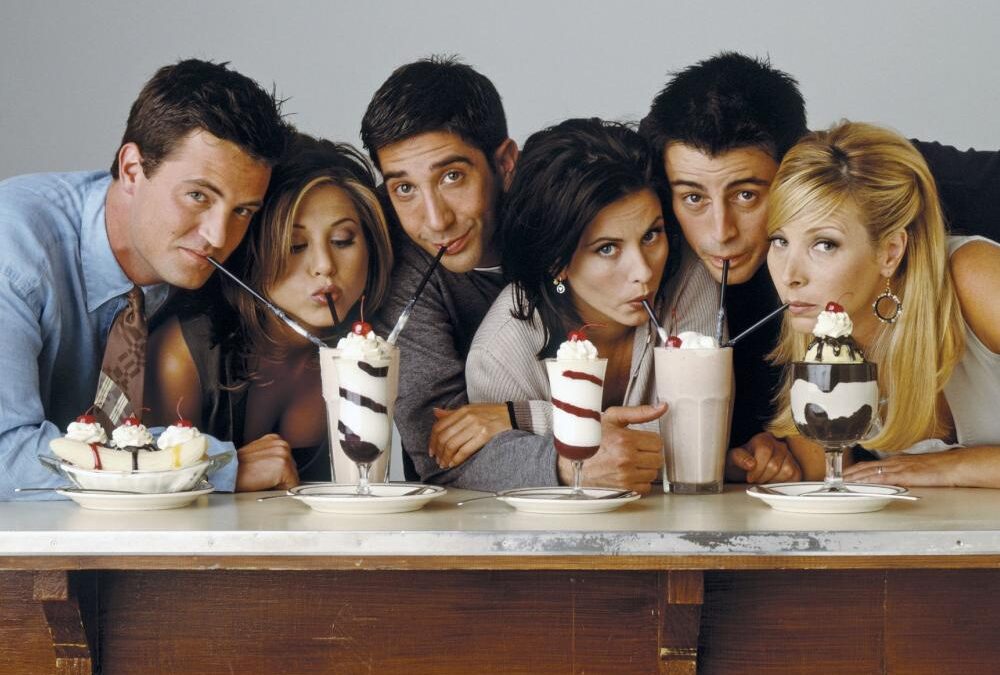 Eίναι επίσημο: Τα Friends επιστρέφουν μετά από 16 χρόνια στις οθόνες μας