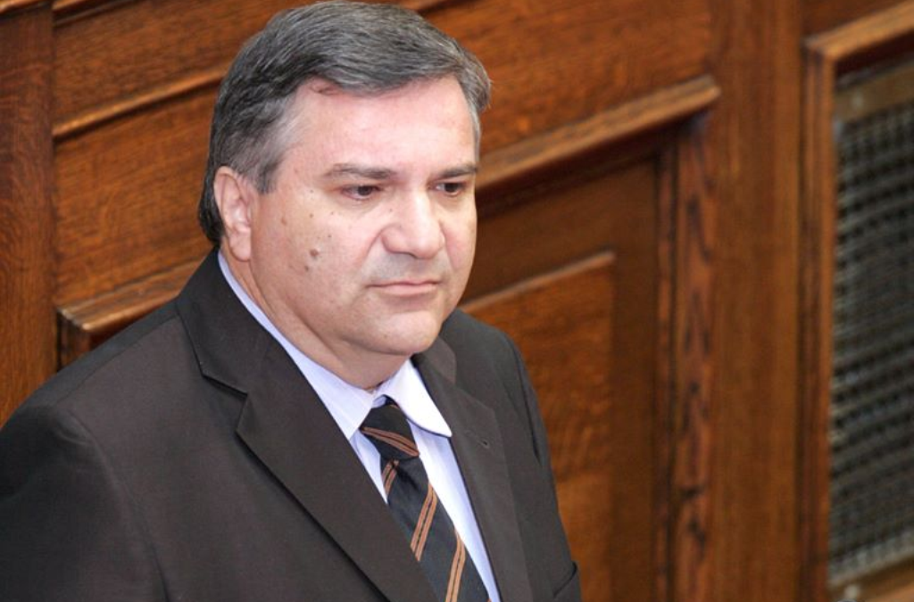 Ο βουλευτής και πρώην Υπουργός του ΠΑΣΟΚ Χάρης Καστανίδης στην κοπή πίτας του Κινήματος Αλλαγής Πιερίας