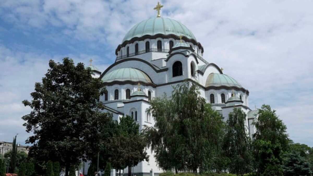 Σερβία: Πέθανε από κορονοϊό Επίσκοπος της Ορθόδοξης Εκκλησίας! Μολύνθηκε σε συγκέντρωση πιστών