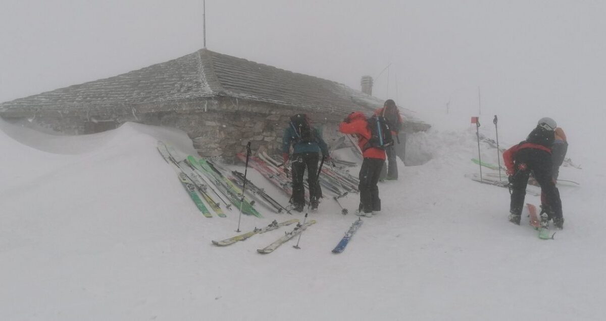 Έπεσε σε χιονοθύελλα ορειβατική αποστολή στον Όλυμπο (ΦΩΤΟ)