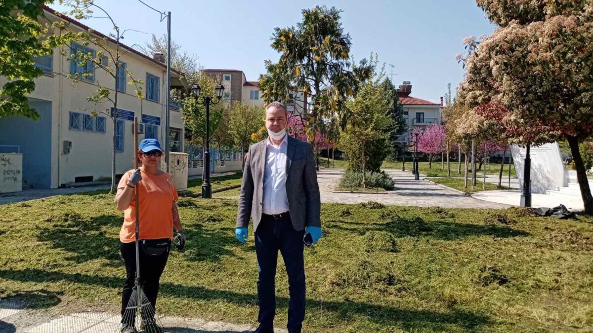 Δήμος Κατερίνης: Καθημερινές παρεμβάσεις συντήρησης στους χώρους πρασίνου