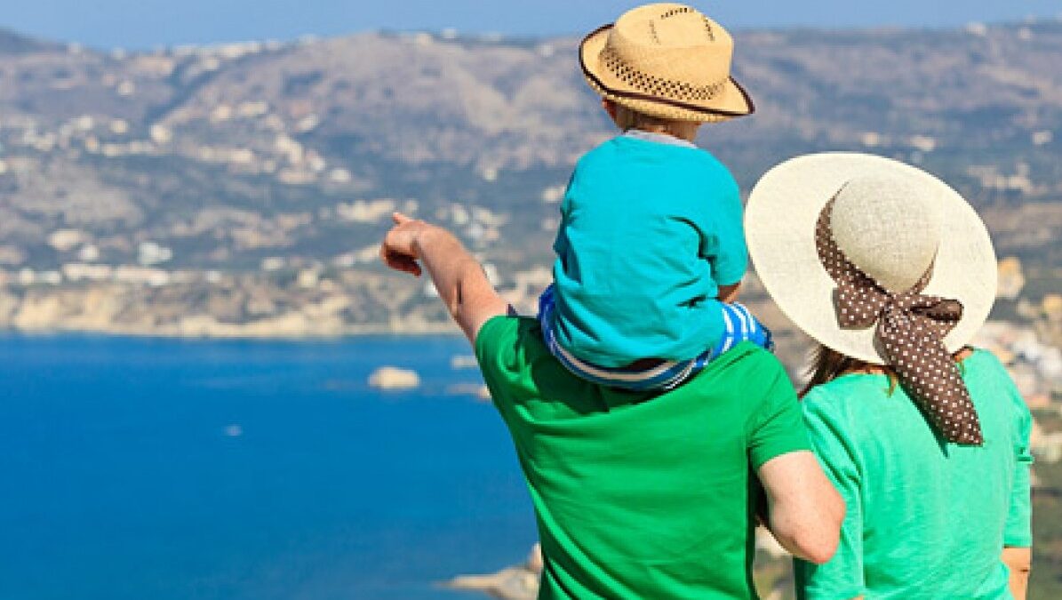 ΟΑΕΔ: Ξεκινούν οι αιτήσεις στο oaed.gr για τον κοινωνικό τουρισμό 2020-21