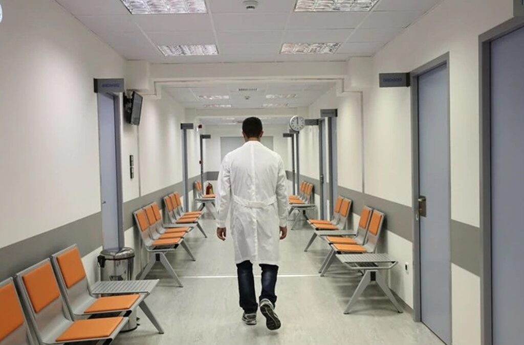 Κορονοϊός: Καταρρέει το σύστημα υγείας της Βουλγαρίας – Ένας  γιατρός για 55 ασθενείς