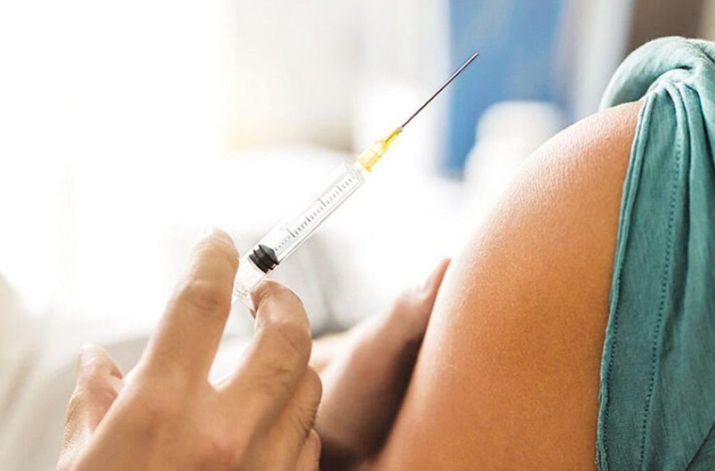 Εθνική Επιτροπή Εμβολιασμών: Δεν απαιτείται τεστ για Covid-19 πριν το αντιγριπικό εμβόλιο