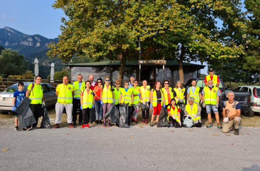 ΕΟΣ Βροντούς: Εθελοντές συμμετείχαν στη δράση καθαρισμού στους πρόποδες του Ολύμπου