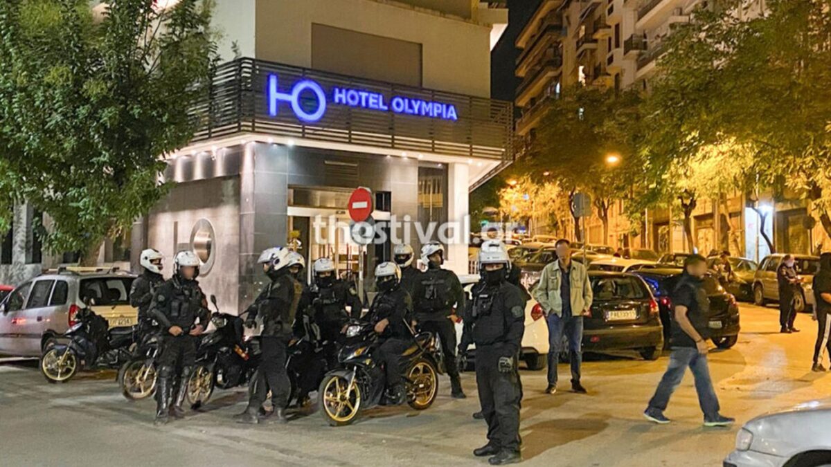 Θεσσαλονίκη: Επίθεση με μολότοφ σε διμοιρία των ΜΑΤ (ΒΙΝΤΕΟ & ΦΩΤΟ)