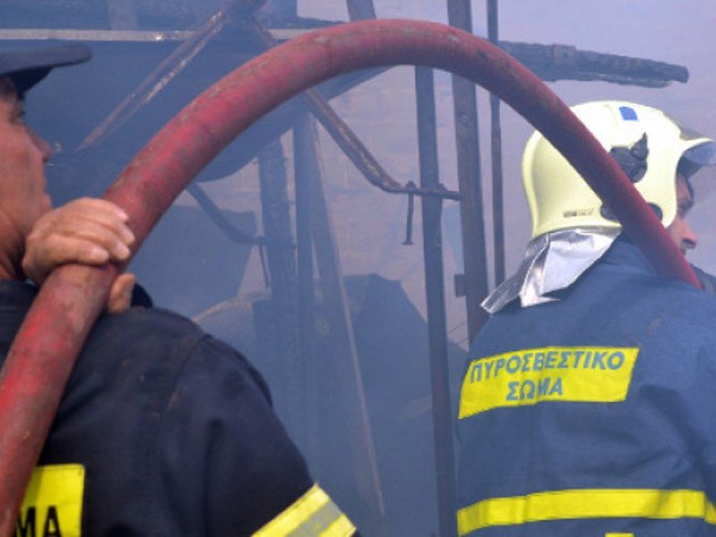 Μεγάλη φωτιά τώρα στον Νέο Κουβαρά, «η πυρκαγιά έχει ξεφύγει» – Μηνύματα από το 112 και εκκενώσεις