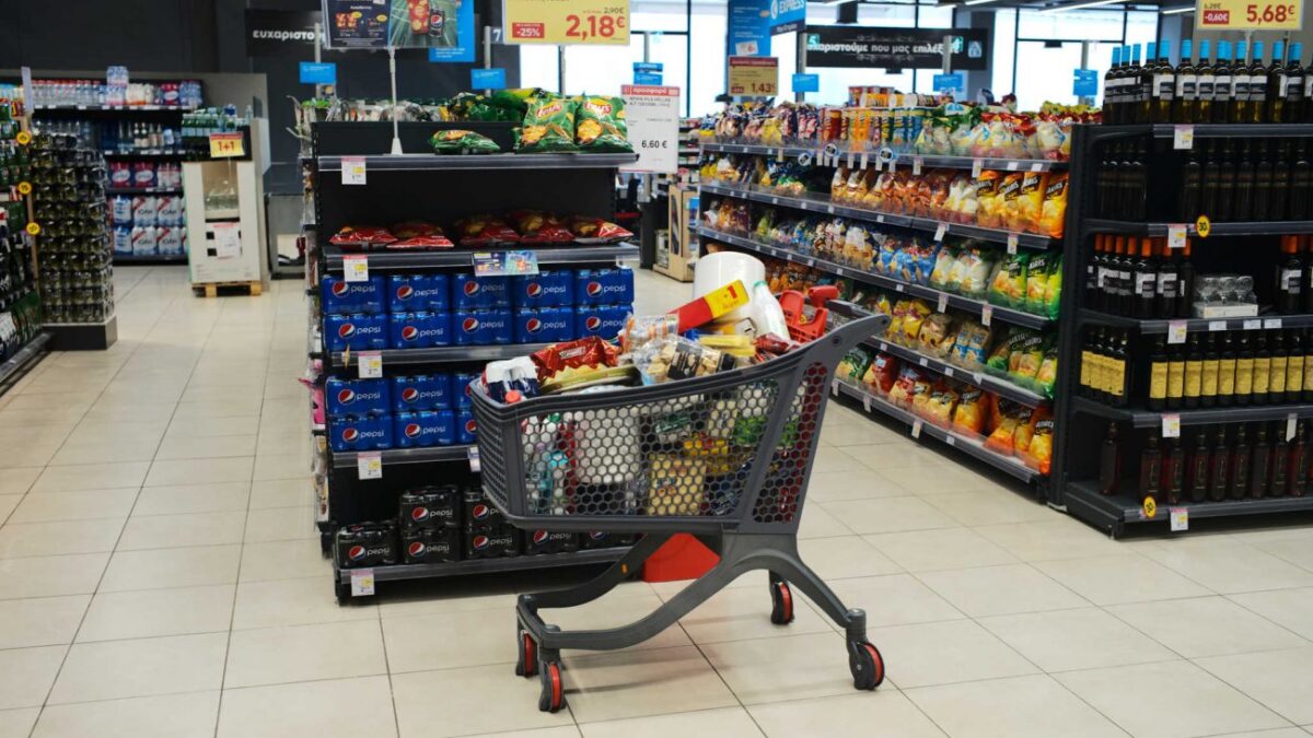 Λινού για σούπερ μάρκετ: Οι ηλικιωμένοι να πηγαίνουν για ψώνια έως τις 08:30