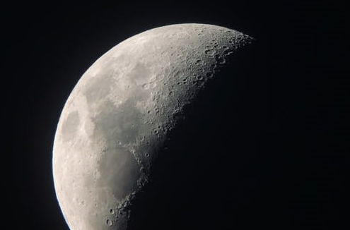 Η Σελήνη θα αποκτήσει σύντομα δίκτυο κινητής τηλεφωνίας 4G