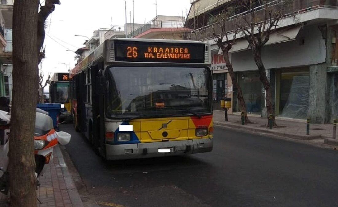 Θεσσαλονίκη: Λεωφορείο παρέσυρε οχήματα – Πέντε τραυματίες, ανάμεσά τους μια έγκυος (ΦΩΤΟ)