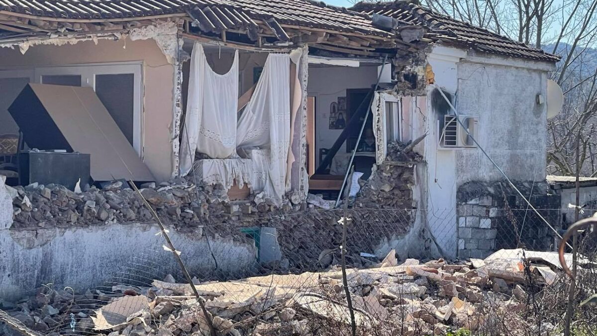 Σεισμός στην Ελασσόνα: Νεκρός 83χρονος που έδινε μάχη στο νοσοκομείο