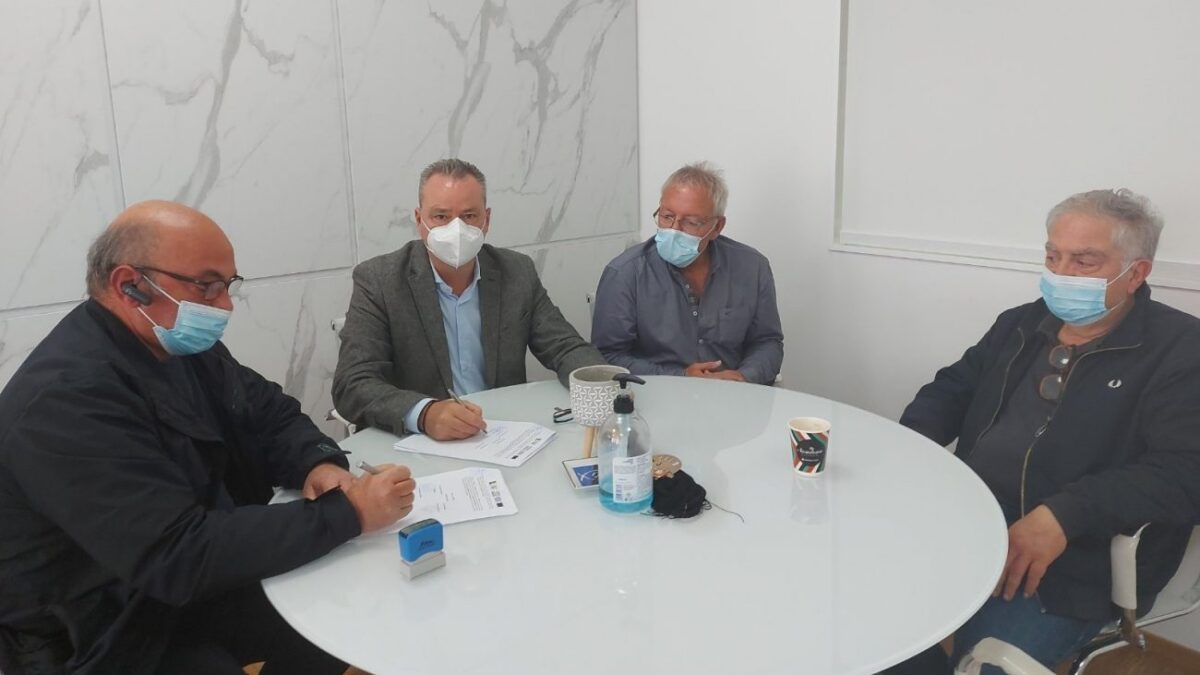 Έπεσαν οι υπογραφές για εκτεταμένες ασφαλτοστρώσεις στον Σβορώνο