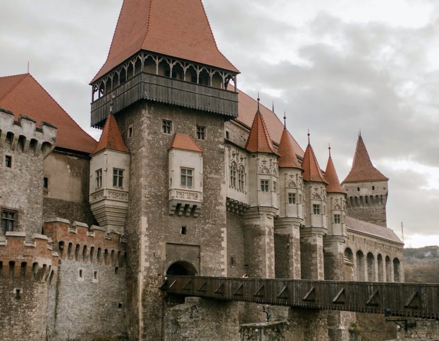 Ρουμανία: Μετέτρεψαν τον πύργο του κόμη Δράκουλα σε… εμβολιαστικό κέντρο για τον κορονοϊό