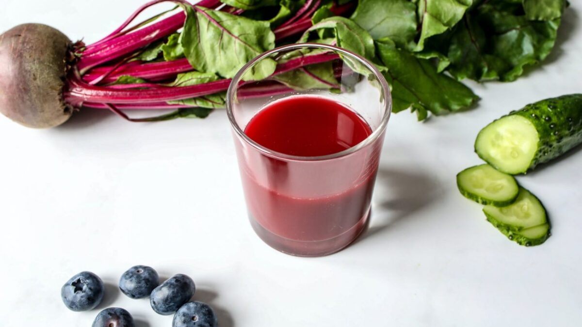 Ο χυμός αυτού του λαχανικού μειώνει αρτηριακή πίεση και βελτιώνει λειτουργίες εγκεφάλου