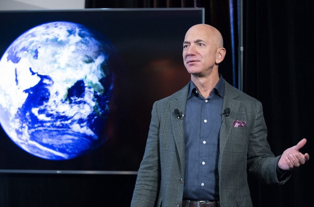 Blue Origin: Μια 82χρονη επέλεξε ο Τζεφ Μπέζος ως συνταξιδιώτισσα στο Διάστημα