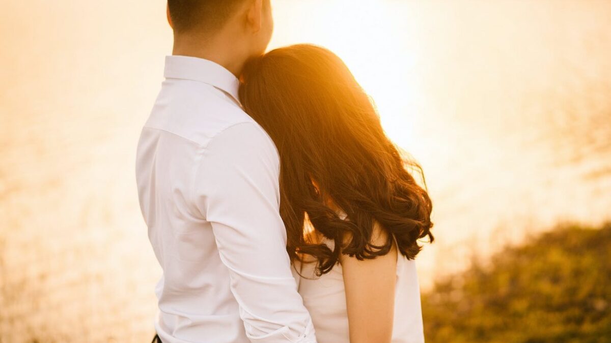 Τα 10 σημάδια που μαρτυρούν αληθινή οικειότητα σε μία σχέση