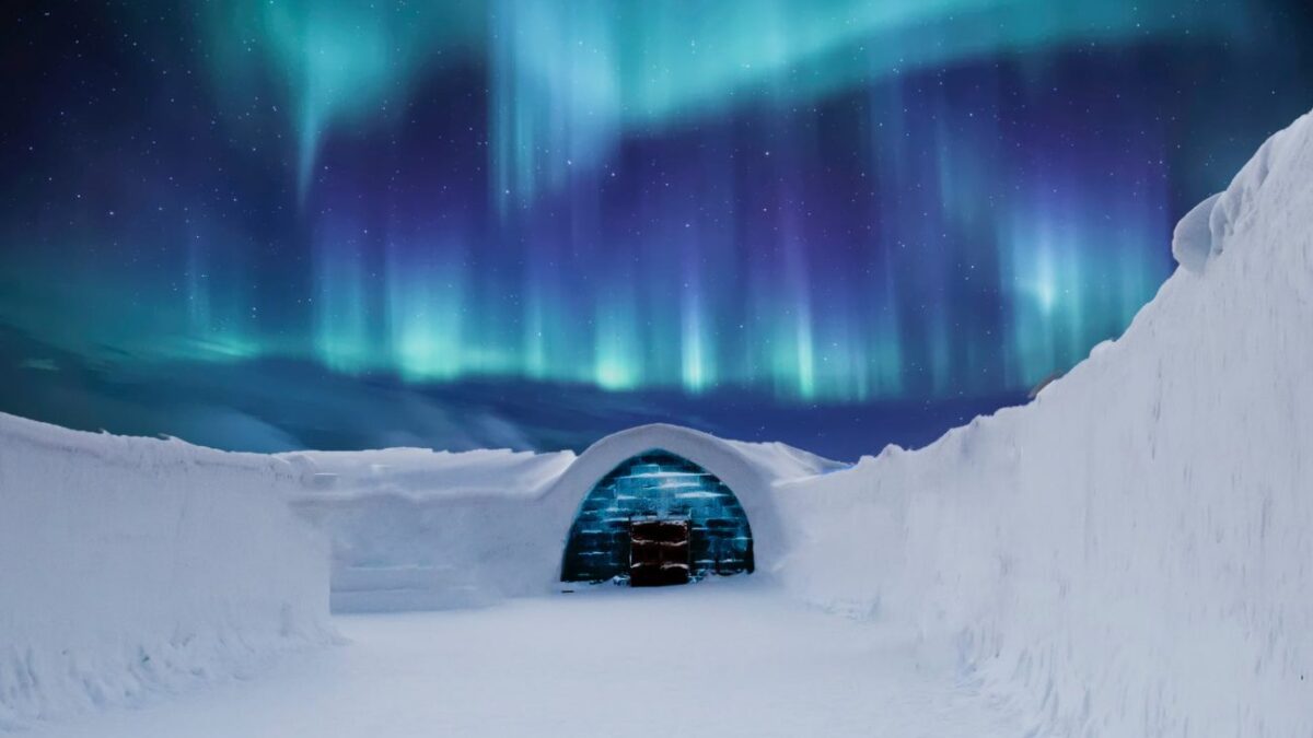 Τα μυστικά της Ανταρκτικής: Ένας κρυφός κόσμος γεμάτος ζωή ανακαλύφθηκε σε σπήλαιο κάτω από τον πάγο
