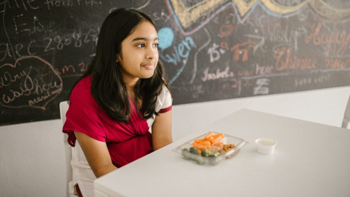 Σχολικά γεύματα: Βγήκε απόφαση για τη διανομή τους σε 1.530 δημοτικά σχολεία