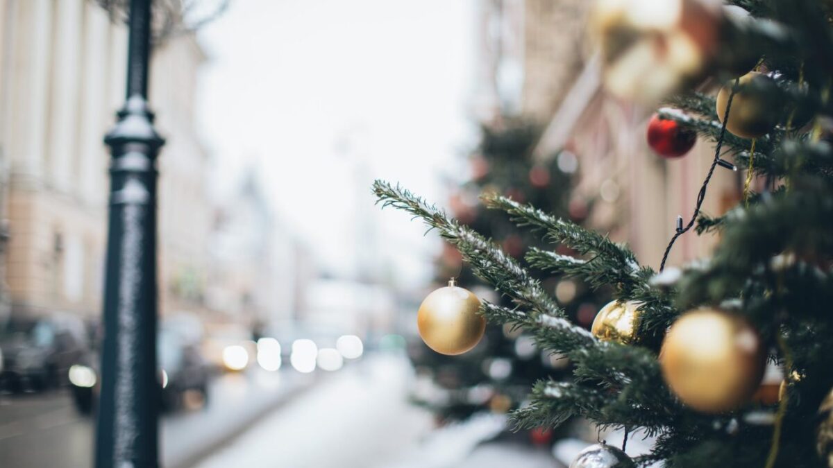 Κορωνοϊός – Τρία σενάρια και ένας… εφιάλτης για τα Χριστούγεννα