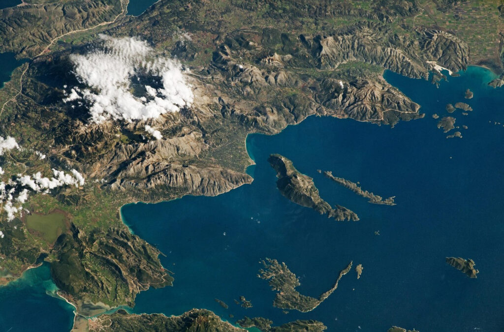 NASA – Η Δυτική Ελλάδα από το διάστημα – Εντυπωσιακή φωτογραφία τραβηγμένη από αστροναύτη